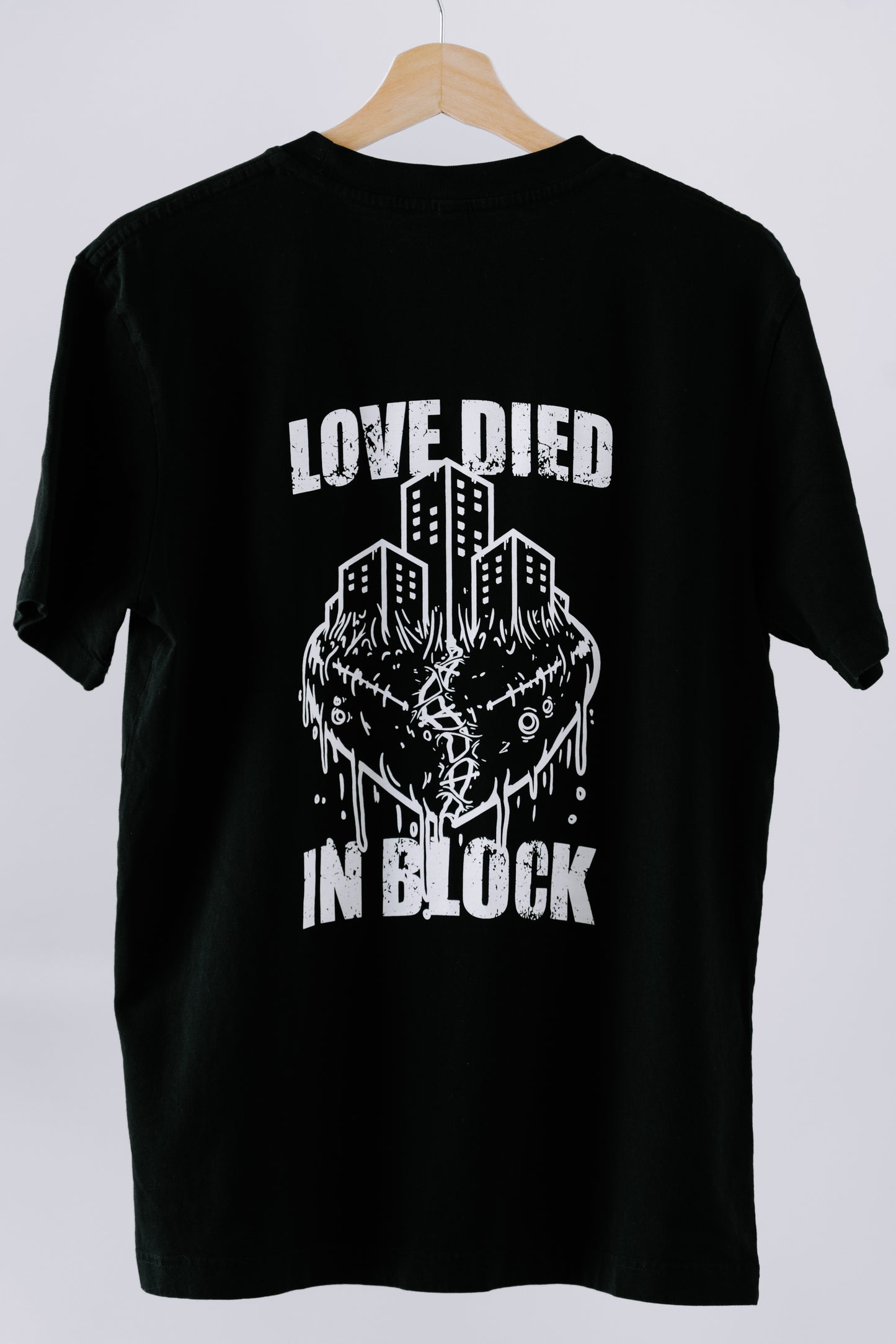 LOVEDIEDINBLOCK Signature Tee – Black